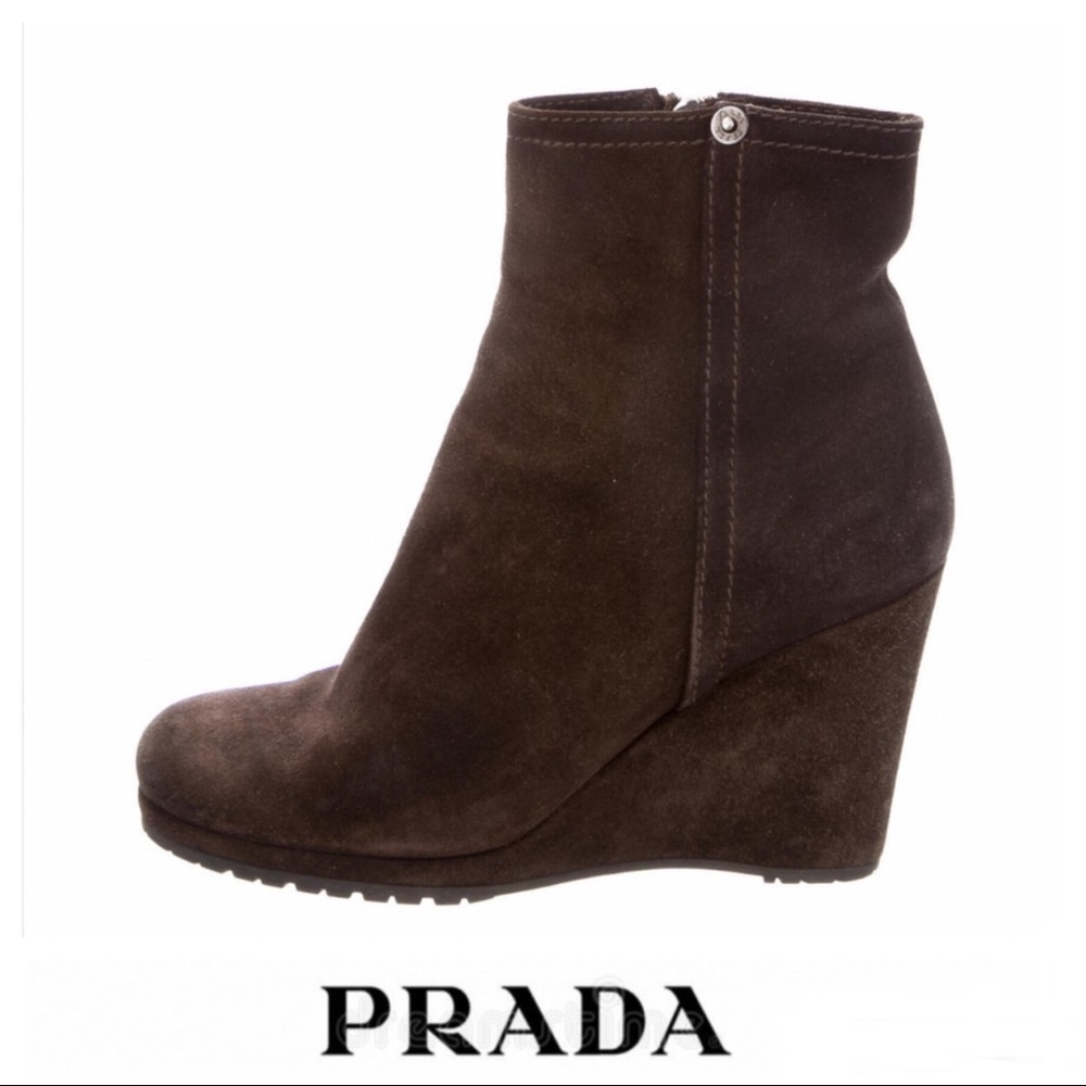 ♦️SOLD♦️PRADA Brown Suede Short Ankle Wedge Boots Sz 39 / 8.5 - Picture 1 of 16